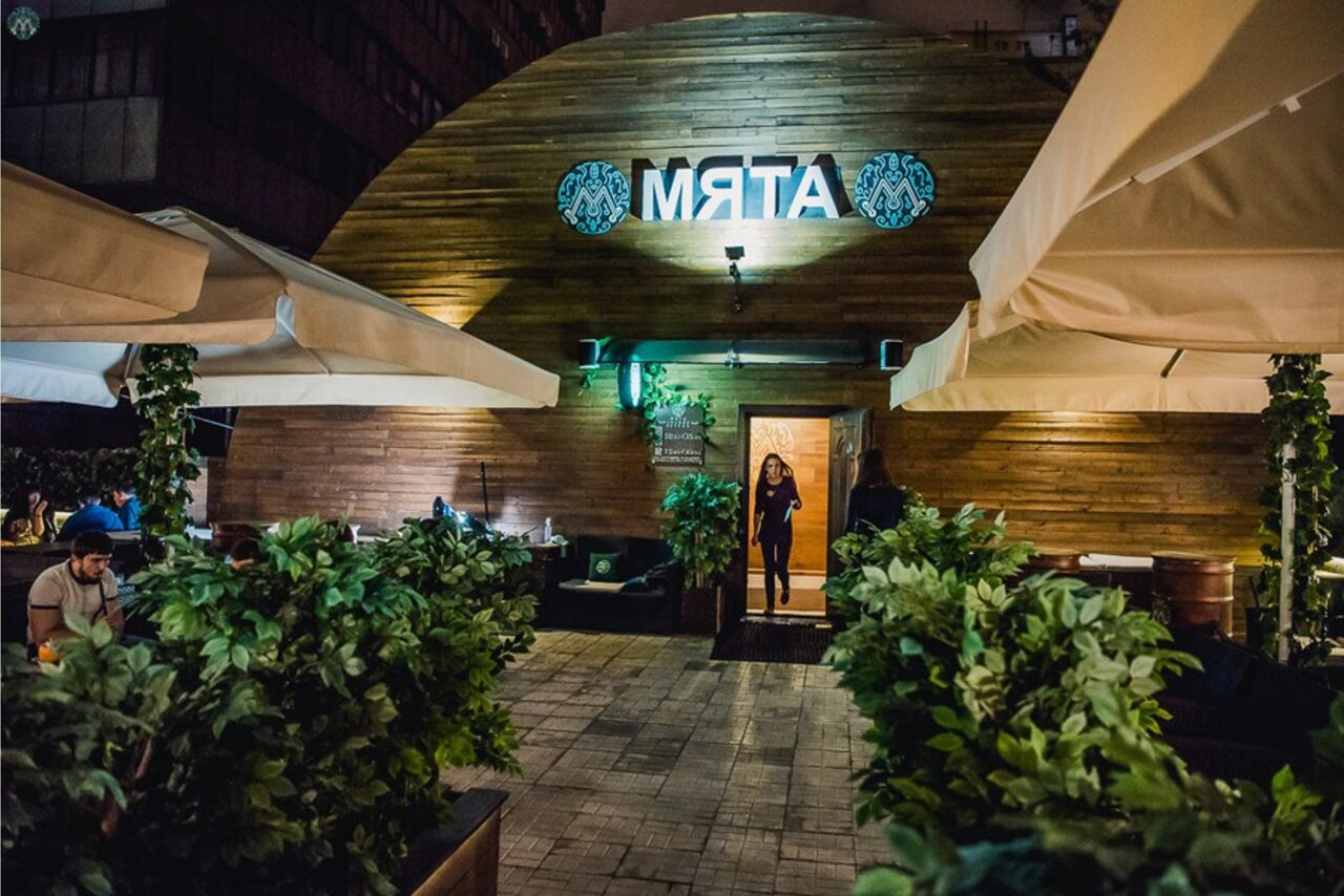 Арендовать Веранда МЯТА LOUNGE