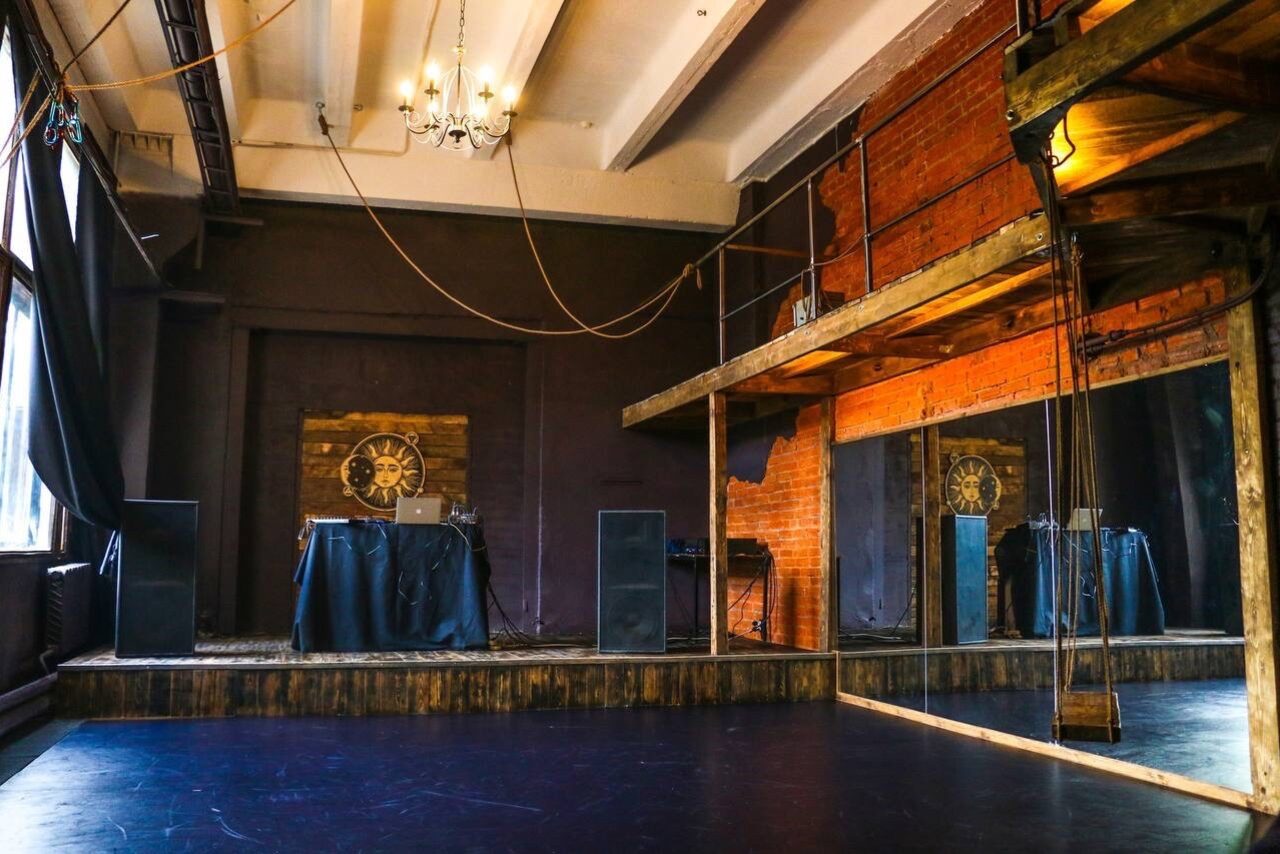 Арендовать Лес. Театральный лофт для креативных событий