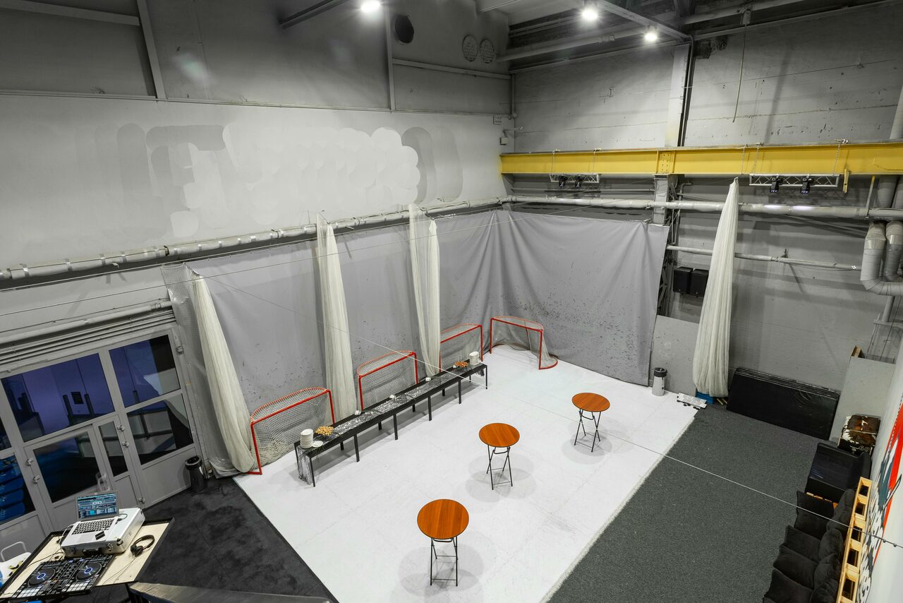 Арендовать Сити Спорт Пространство с ледовым катком