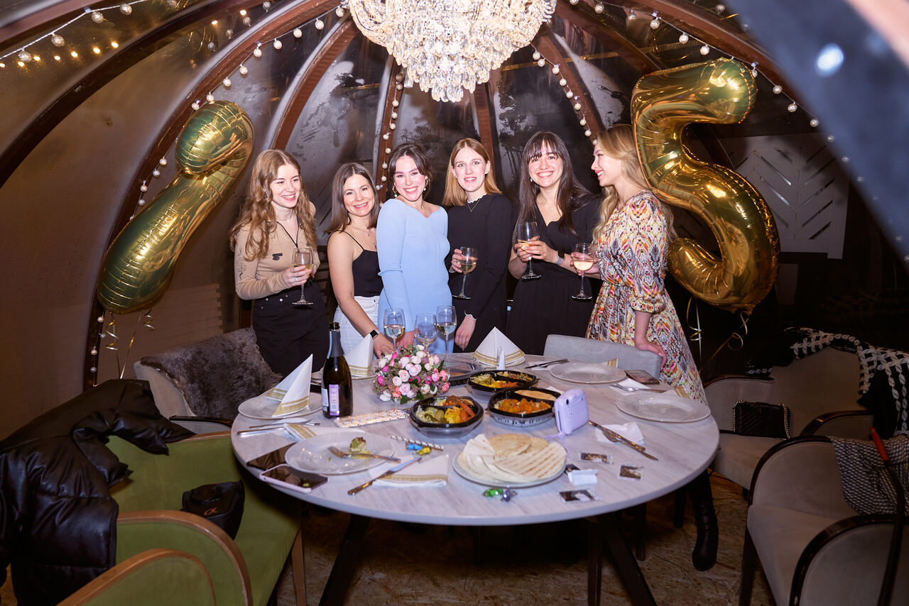 Арендовать IglooBar Loft 