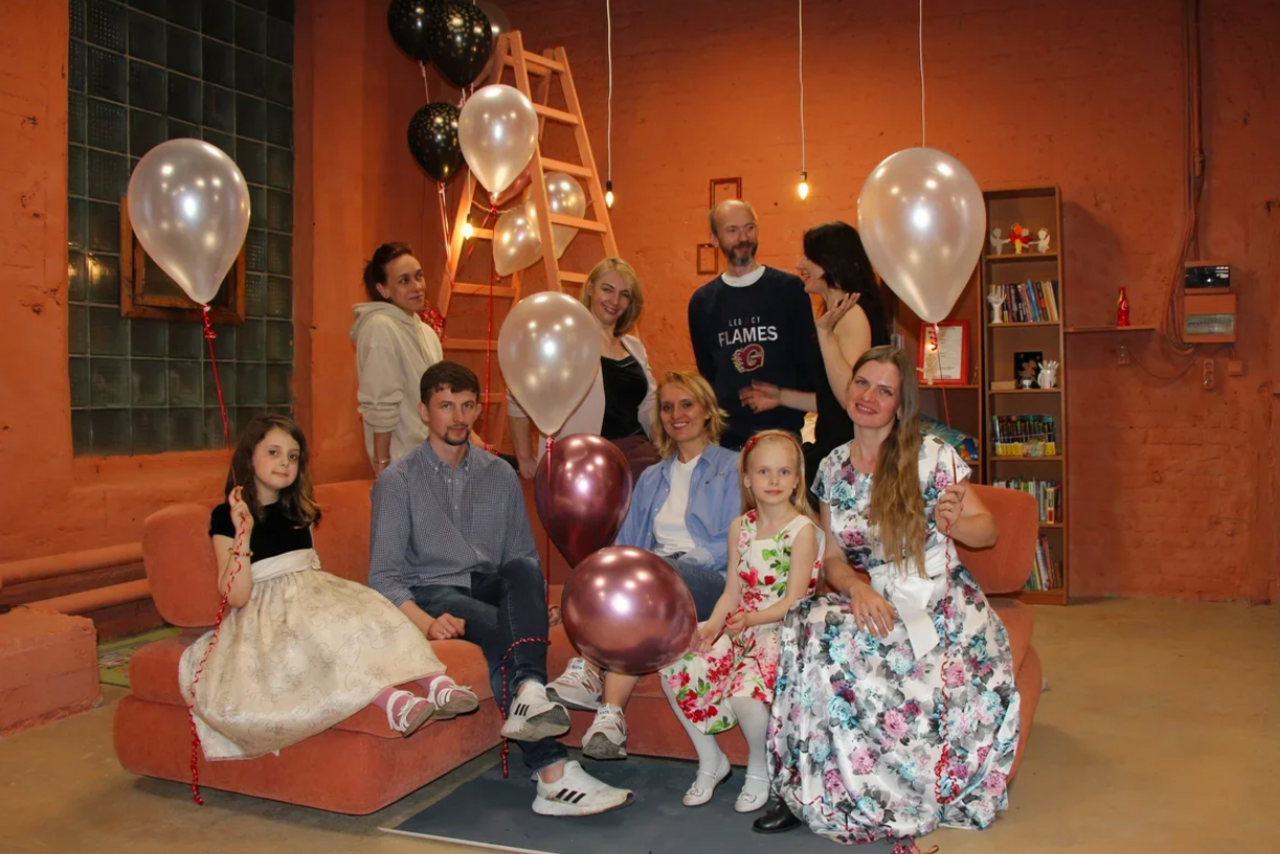 Арендовать Крылья. Лофт для праздников с детским уголком