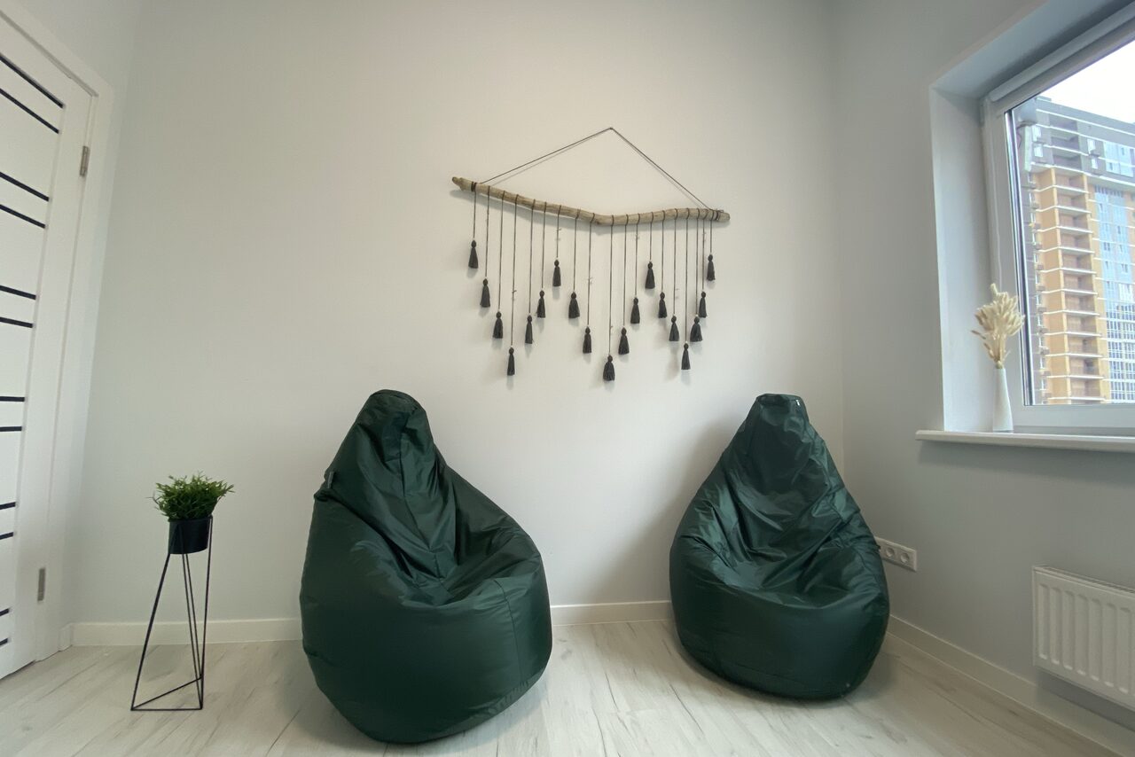 Арендовать Y. ma Loft (Y. ma Лофт). Большой светлый зал с зонированием