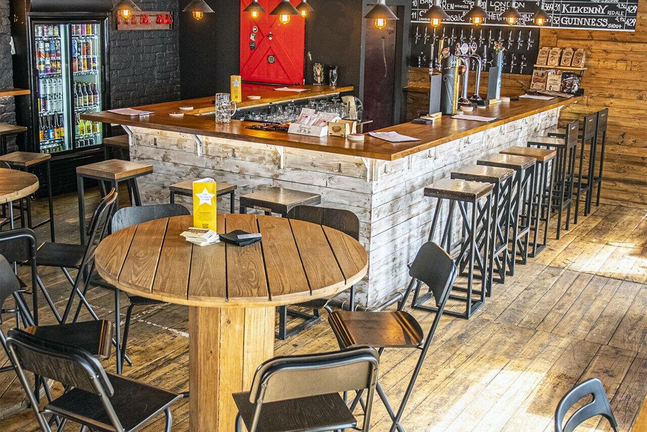 Арендовать Крафт Бар 69 Pints.Комфортабельный бар под закрытие в центре