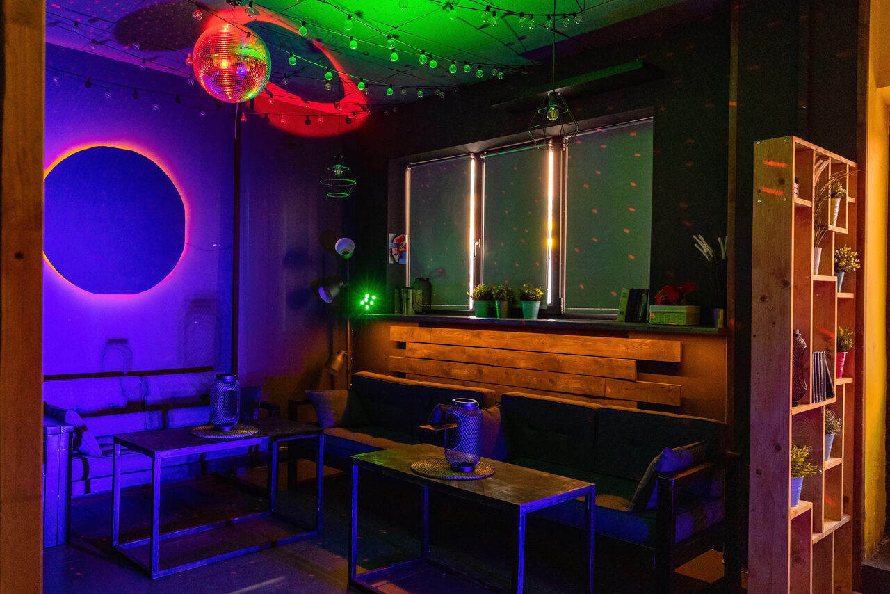 Арендовать  Loft Com.nata Лофт-бар в центре