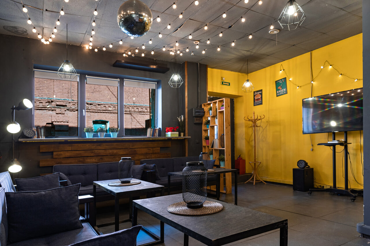 Арендовать  Loft Com.nata Лофт-бар в центре