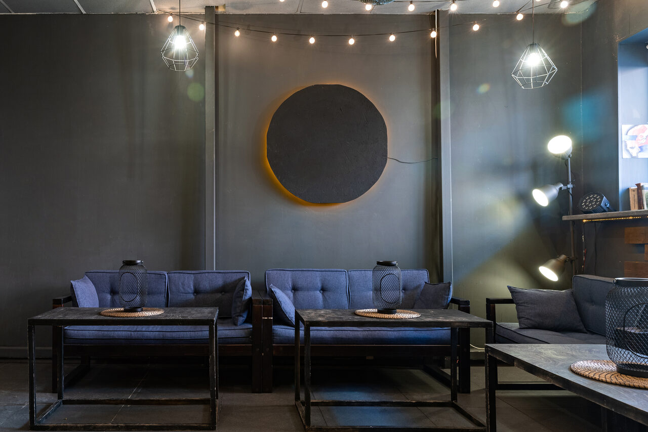 Арендовать  Loft Com.nata Лофт-бар в центре