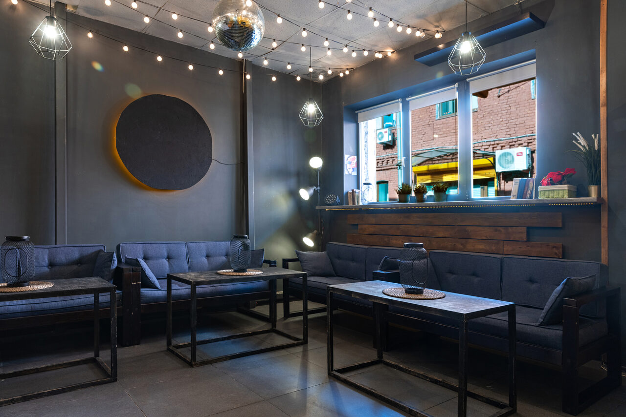 Арендовать  Loft Com.nata Лофт-бар в центре