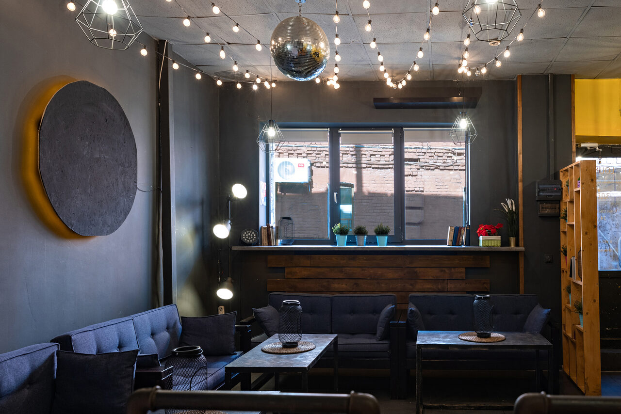 Арендовать  Loft Com.nata Лофт-бар в центре