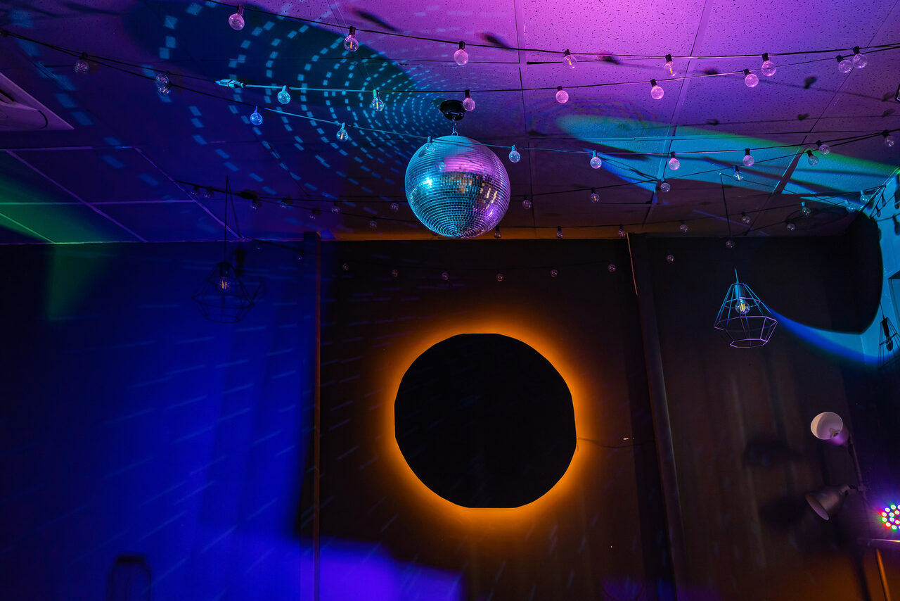 Арендовать  Loft Com.nata Лофт-бар в центре