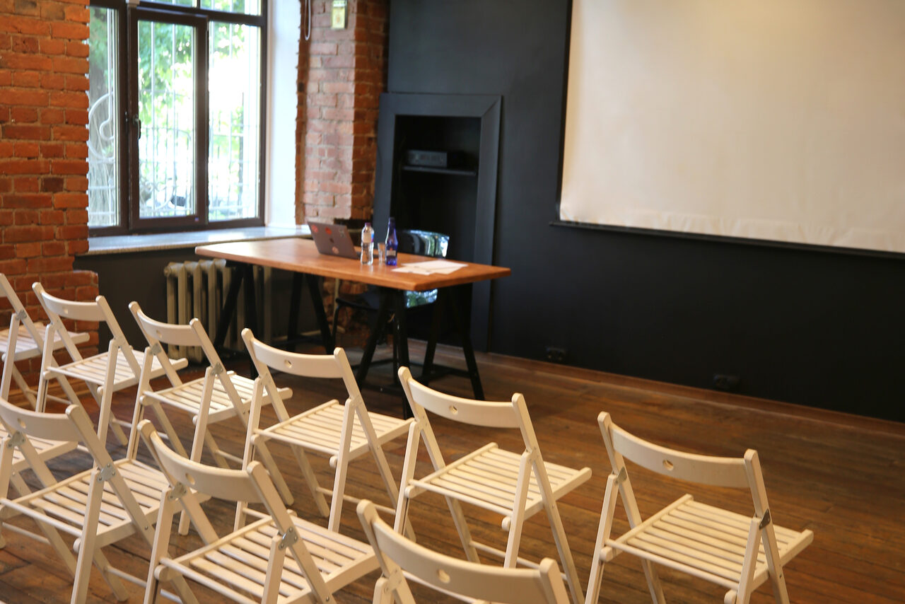 Арендовать I need you space. Уютный лофт