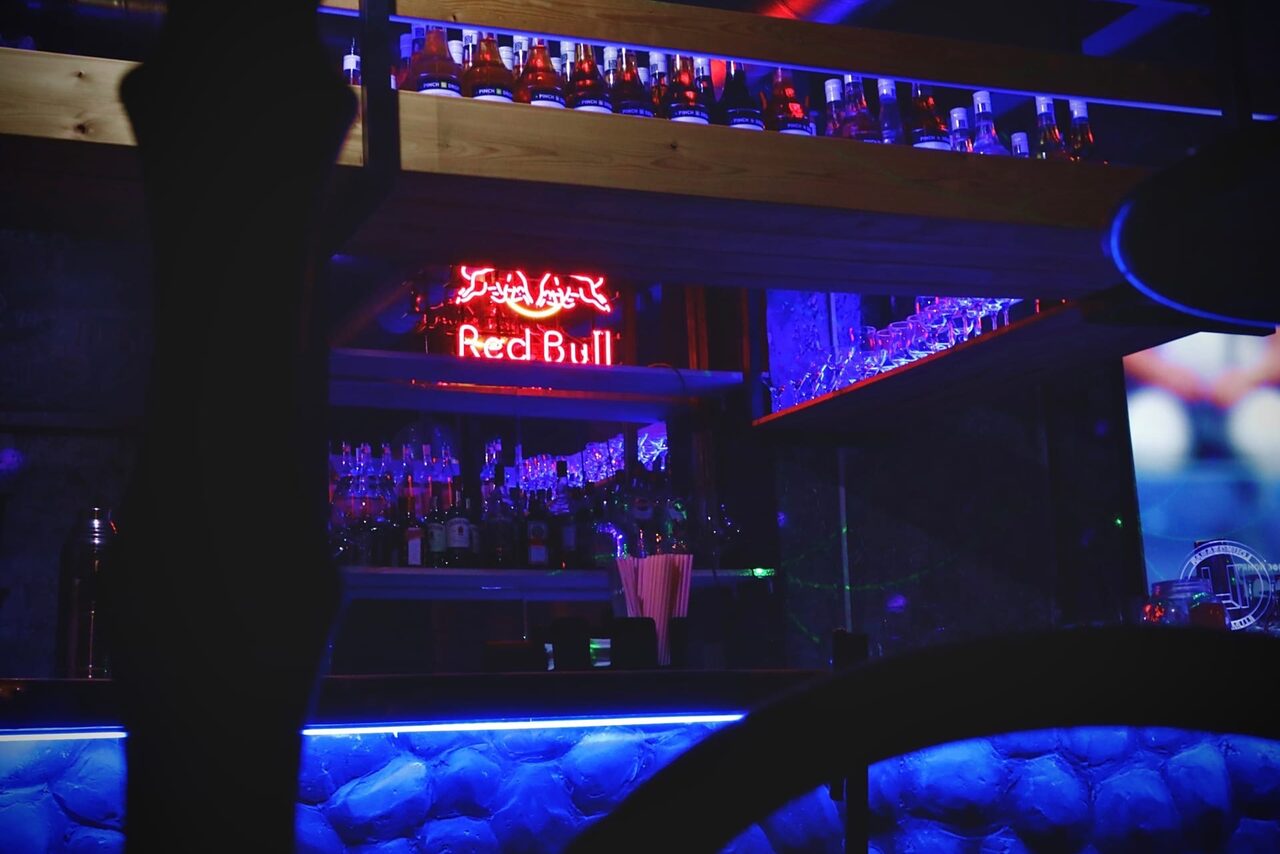 Арендовать Лофт-кальянная в стиле модерн