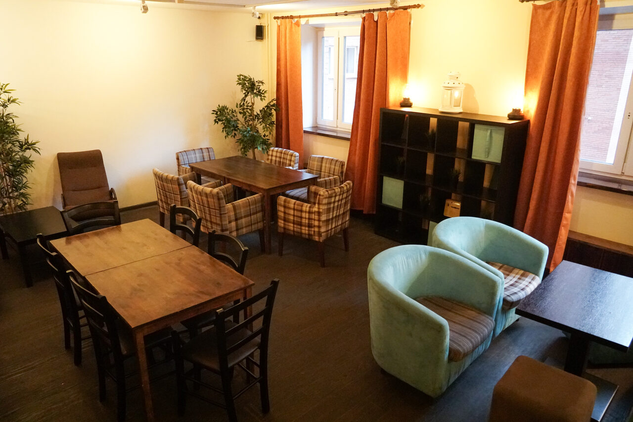 Арендовать Светлый зал в тайм-кофейне