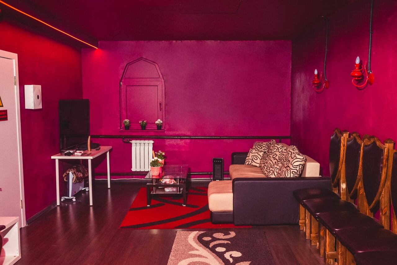 Арендовать Home Video Лофт-квест 18+