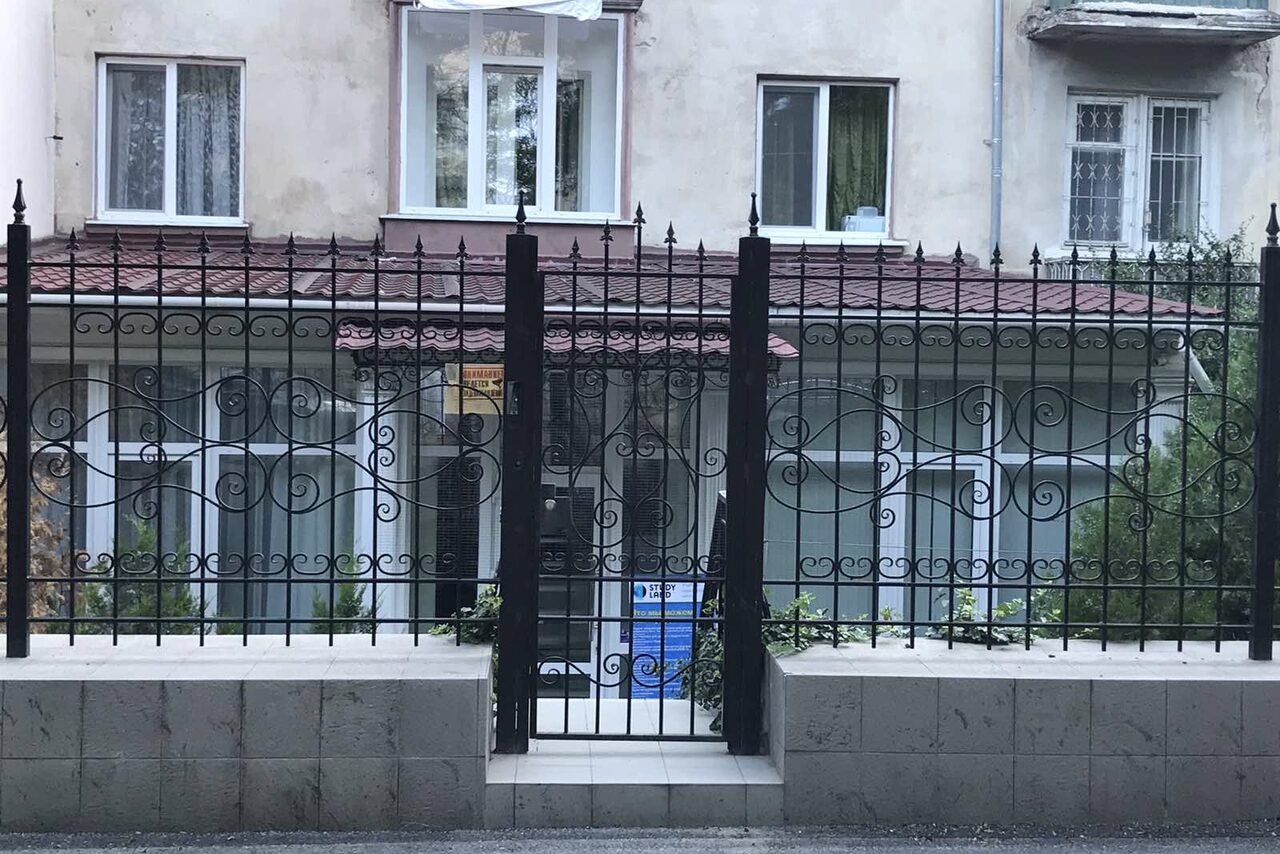 Арендовать Кабинет с панорамным окном в Ялте