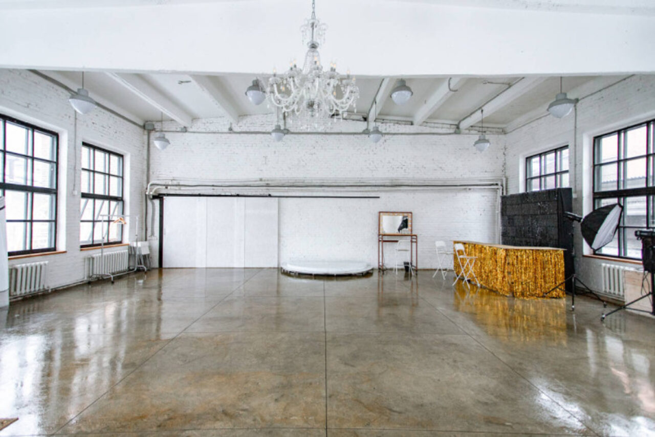 Арендовать COME IN LOFT. Зал Grand