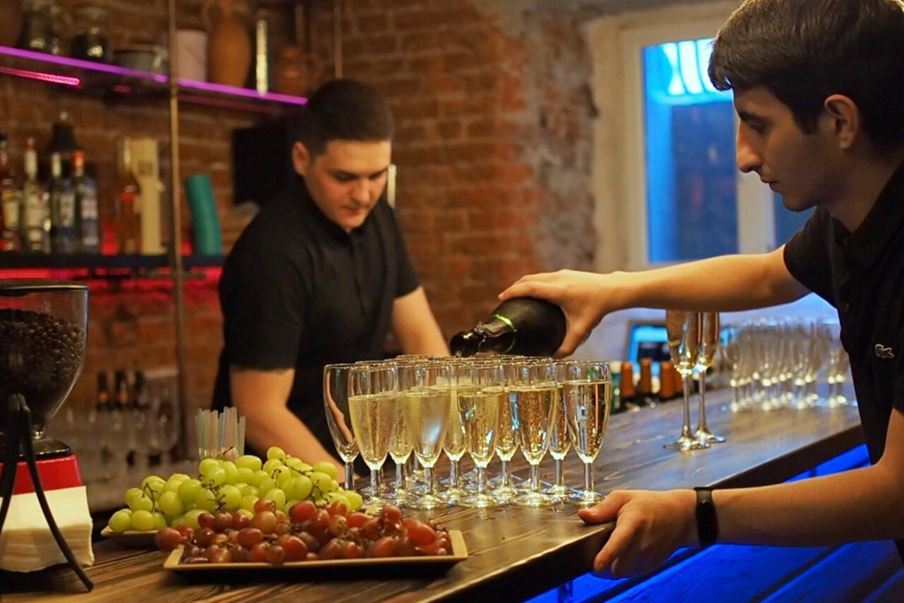 Арендовать Лофт с витражными окнами