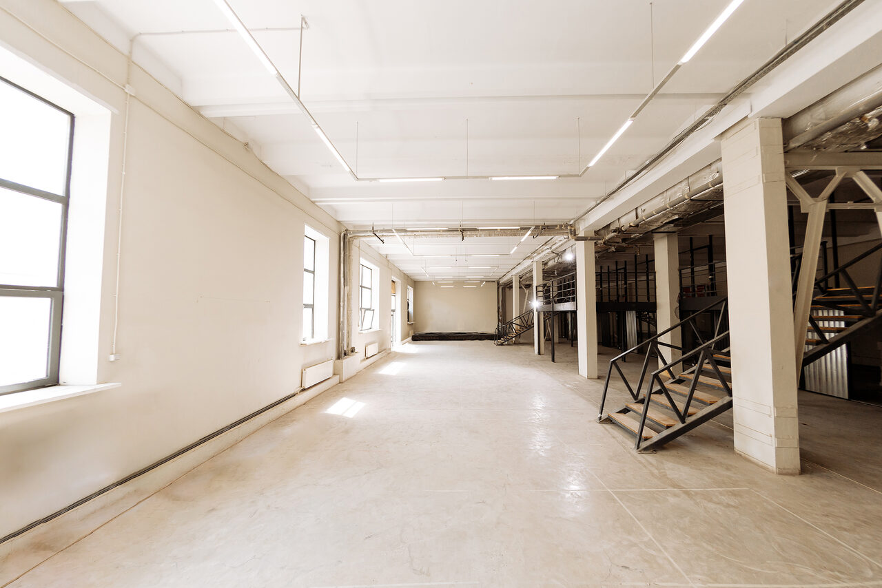 Арендовать SOULFULLOFT Белое лофт-пространство