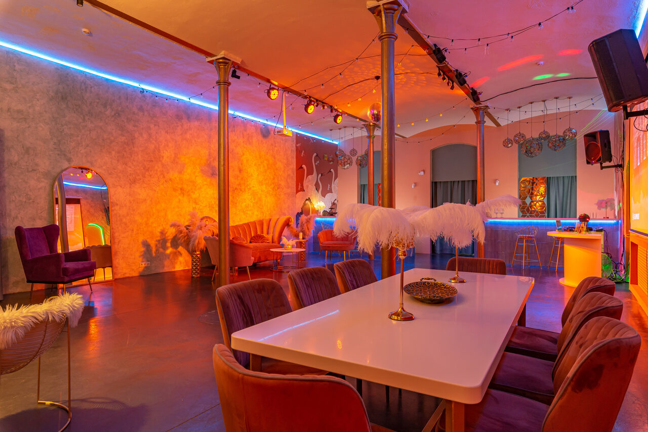 Арендовать Лофт Май. Зал Мемфис