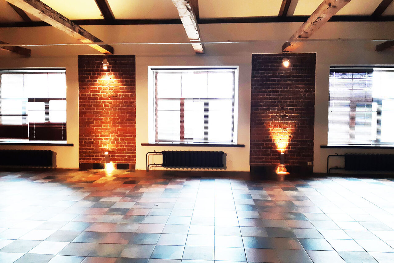 Арендовать Просторный двухэтажный лофт