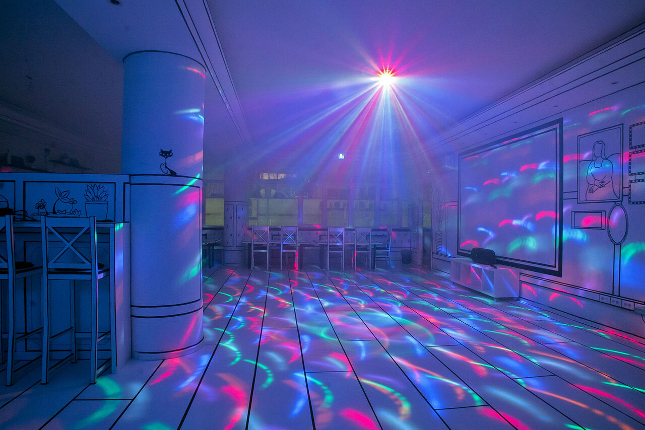 Арендовать Лофт с черно-белом дизайном