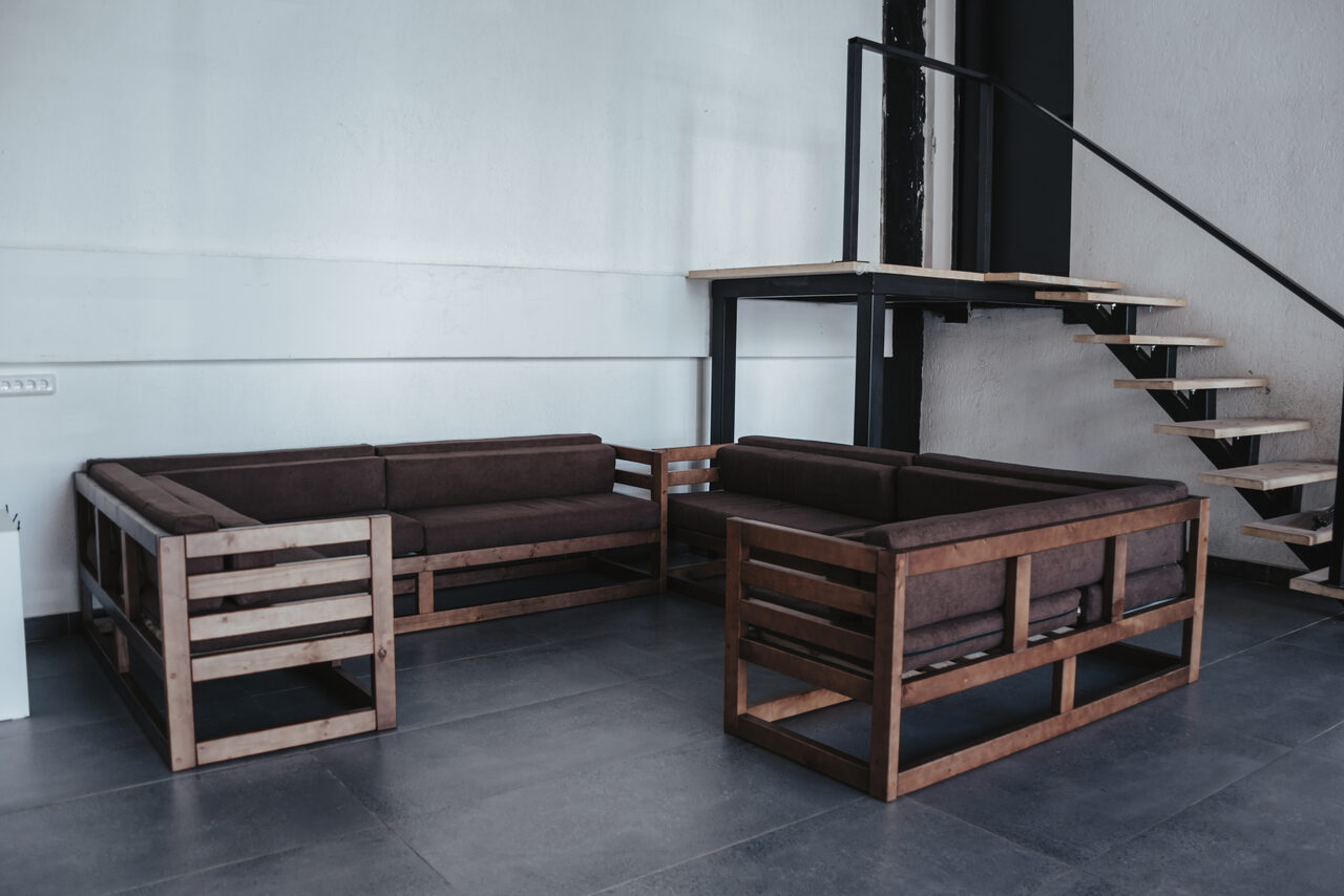 Арендовать Лофт с окнами в пол 