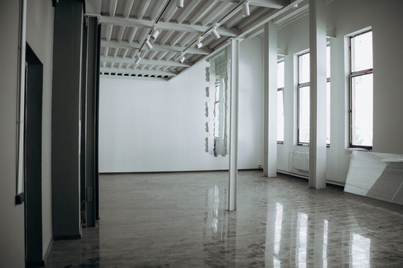 Арендовать Лофт в серых тонах