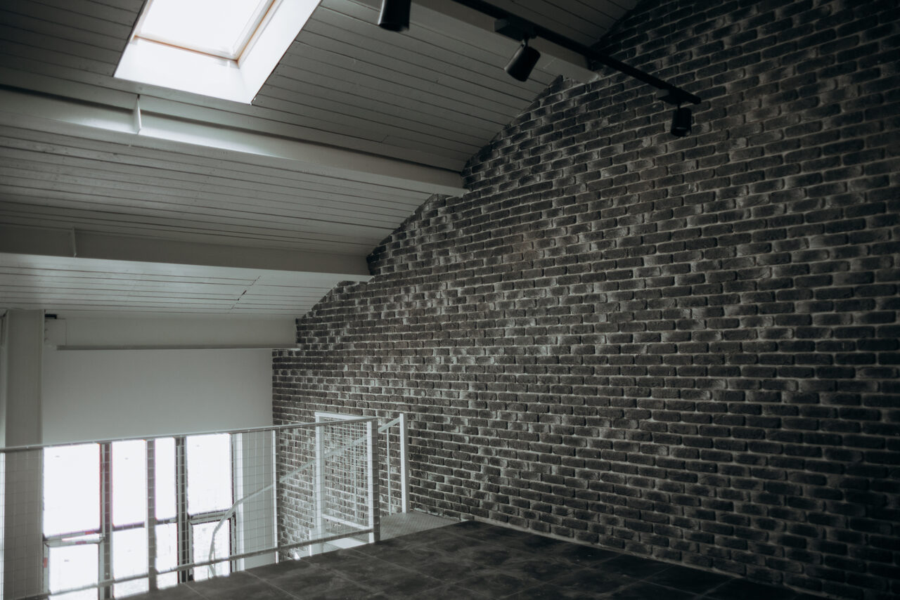 Арендовать Лофт в серых тонах