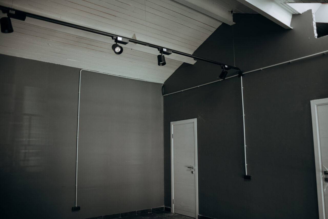 Арендовать Лофт в серых тонах