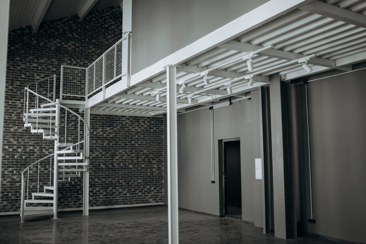 Арендовать Лофт в серых тонах