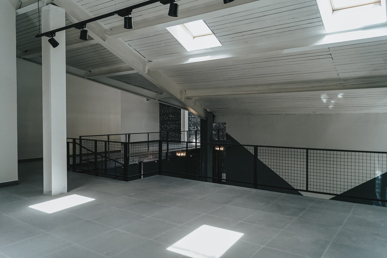 Арендовать Двухэтажный лофт