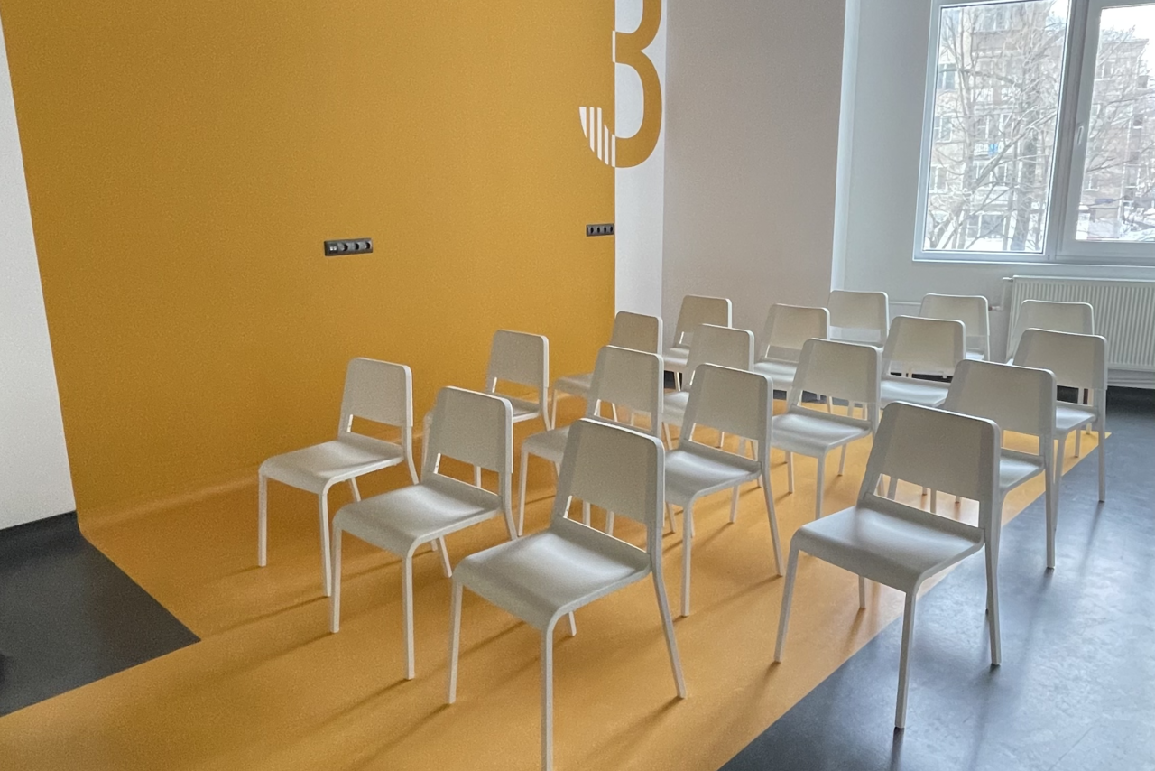 Арендовать Яркая аудитория для тренингов 