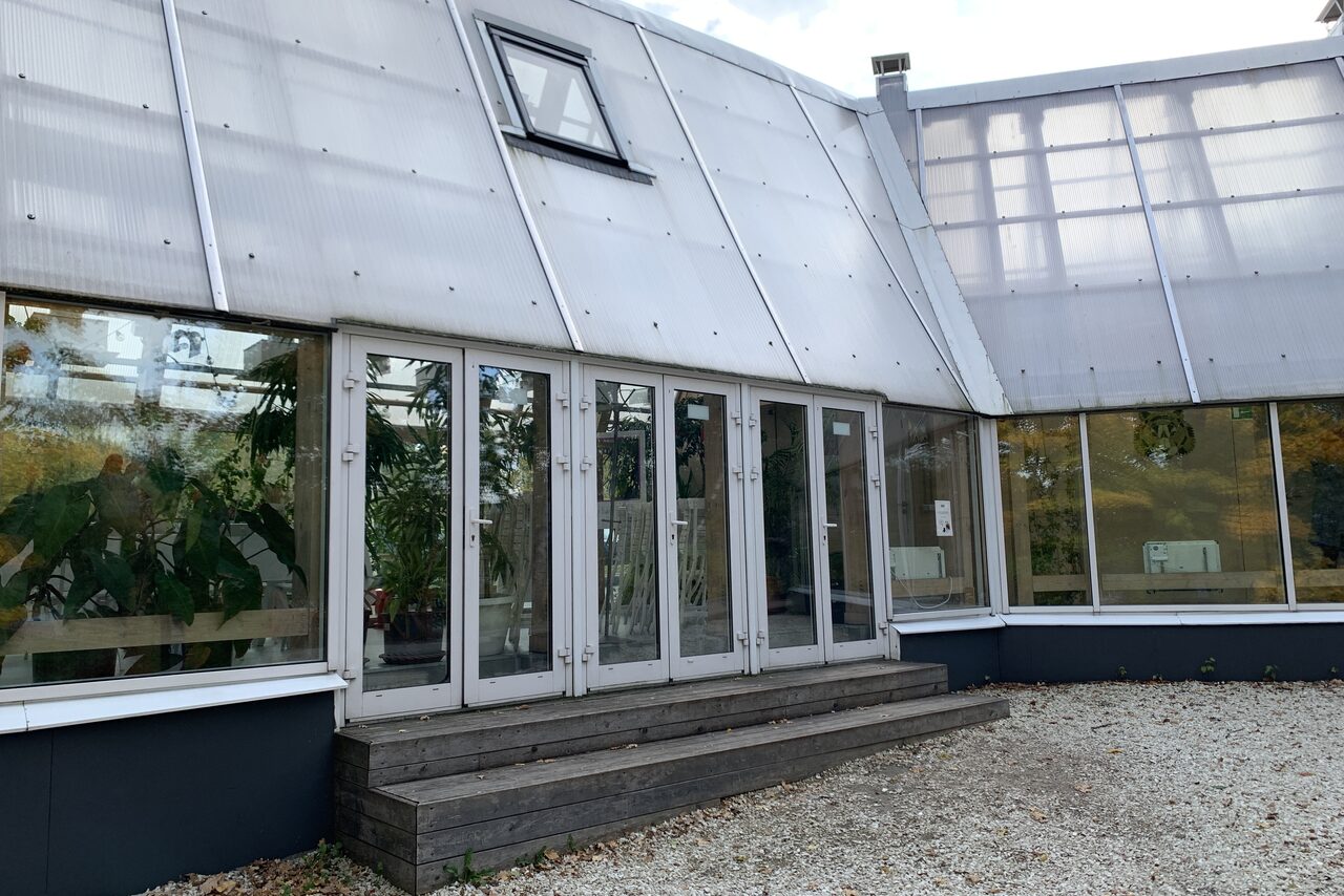 Арендовать Атмосферное пространство с живыми растениями