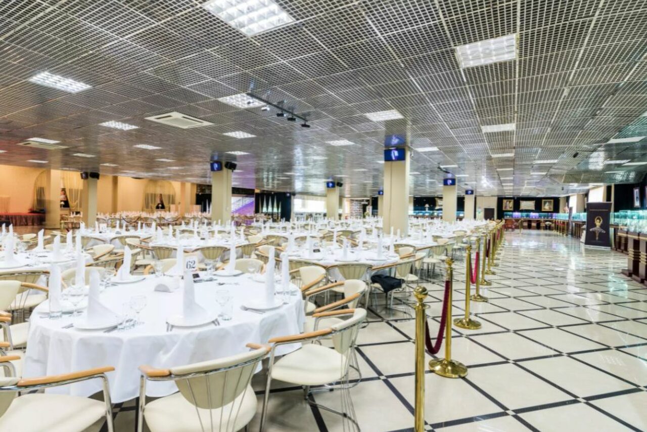 Арендовать Банкетный зал для различных мероприятий премиум класса 