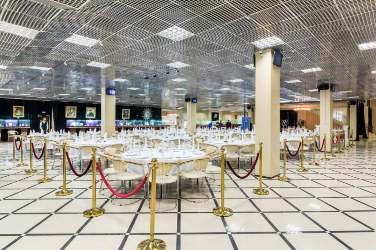 Арендовать Банкетный зал для различных мероприятий премиум класса 