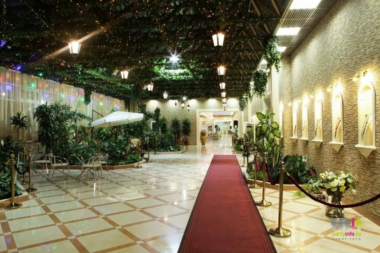 Арендовать Банкетный зал для различных мероприятий премиум класса 