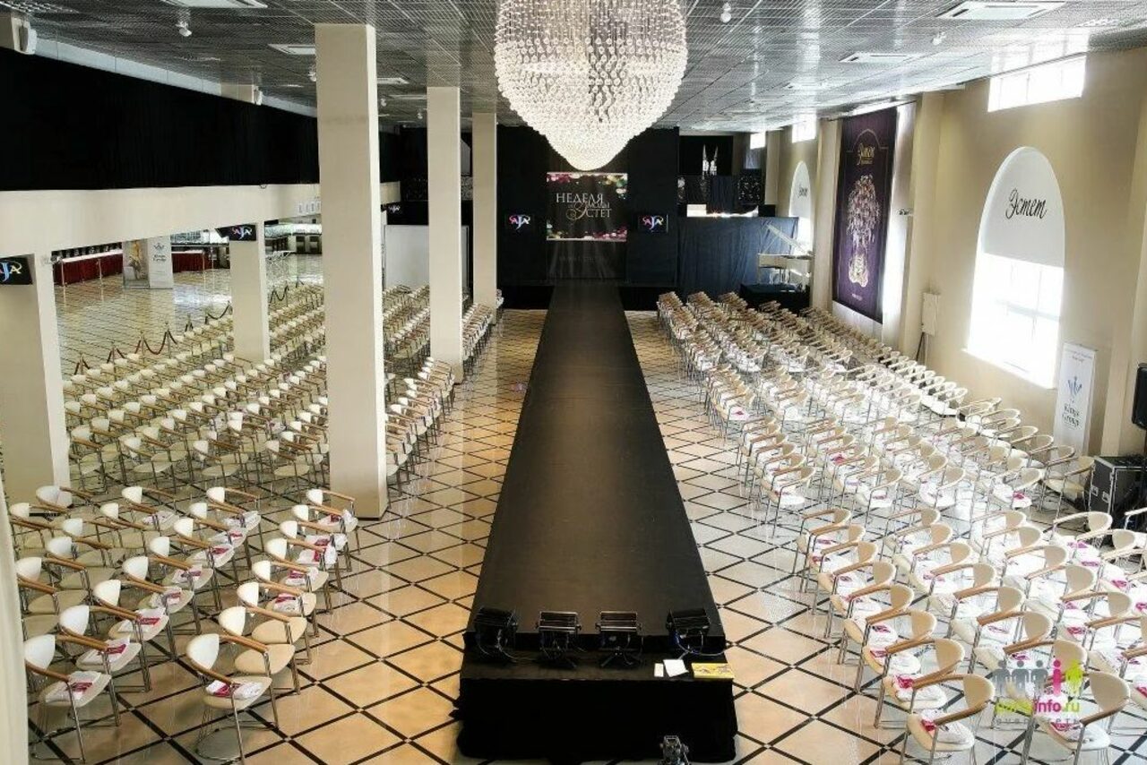 Арендовать Банкетный зал для различных мероприятий премиум класса 