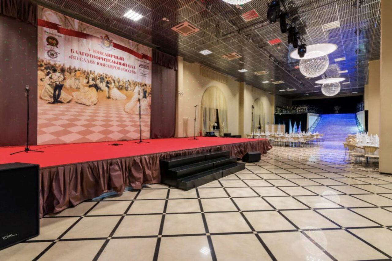 Арендовать Банкетный зал для различных мероприятий премиум класса 