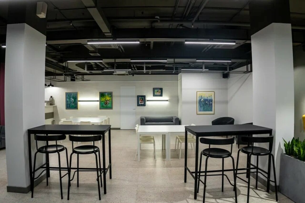 Арендовать Лофт Ключи. Уютный лофт с яркими акцентами