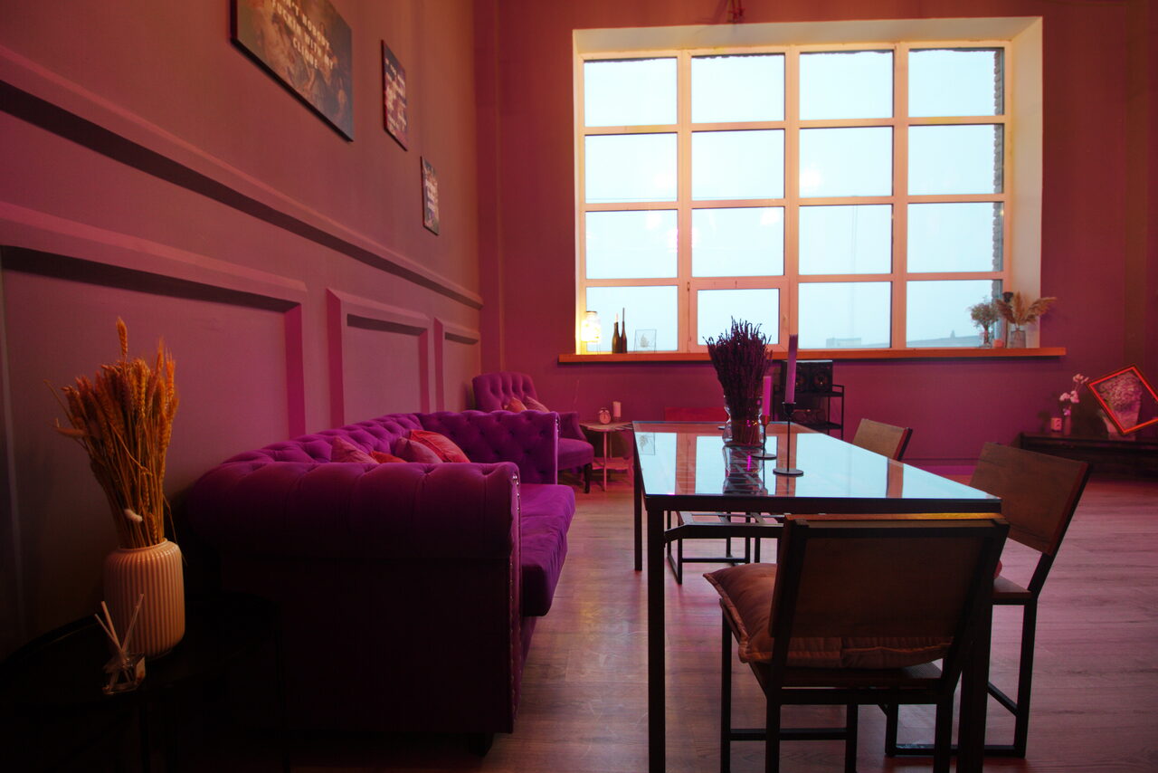 Арендовать Лофт в лавандовом цвете 