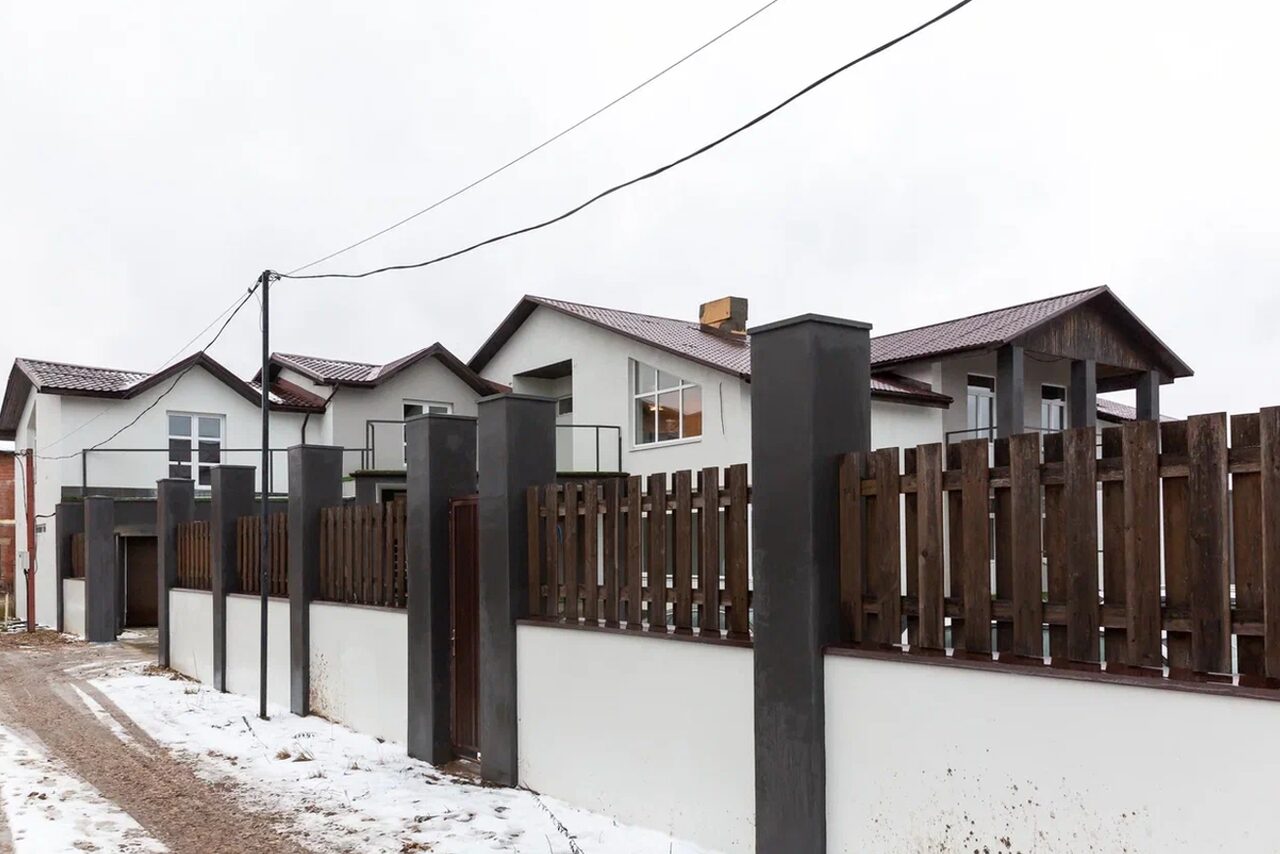 Арендовать Sosтояния Хаус Большой загородный коттедж