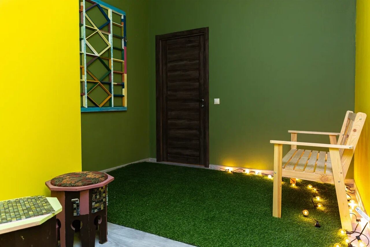 Арендовать Sosтояния Хаус Большой загородный коттедж