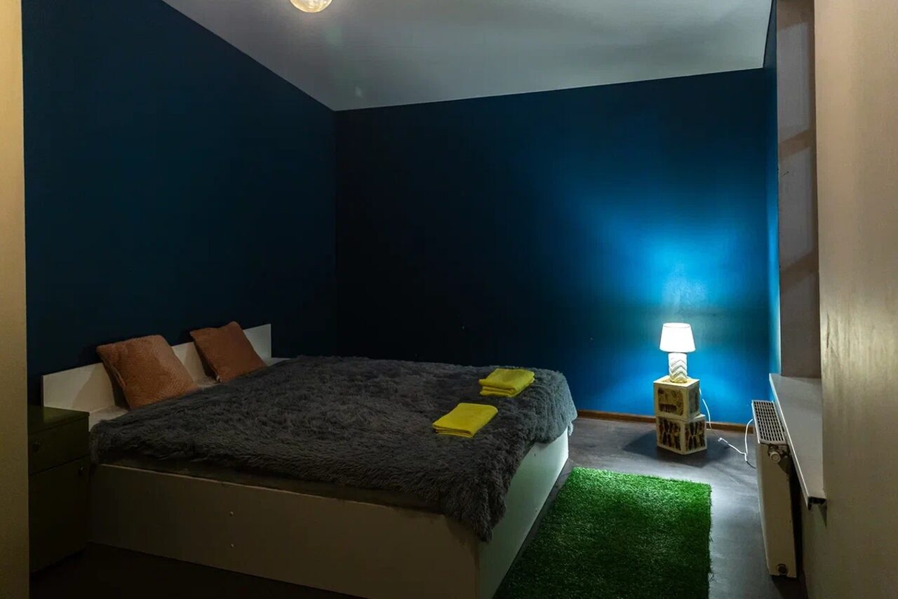 Арендовать Sosтояния Хаус Большой загородный коттедж