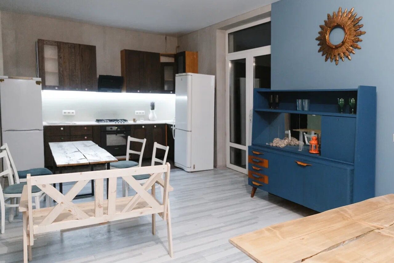 Арендовать Sosтояния Хаус Большой загородный коттедж