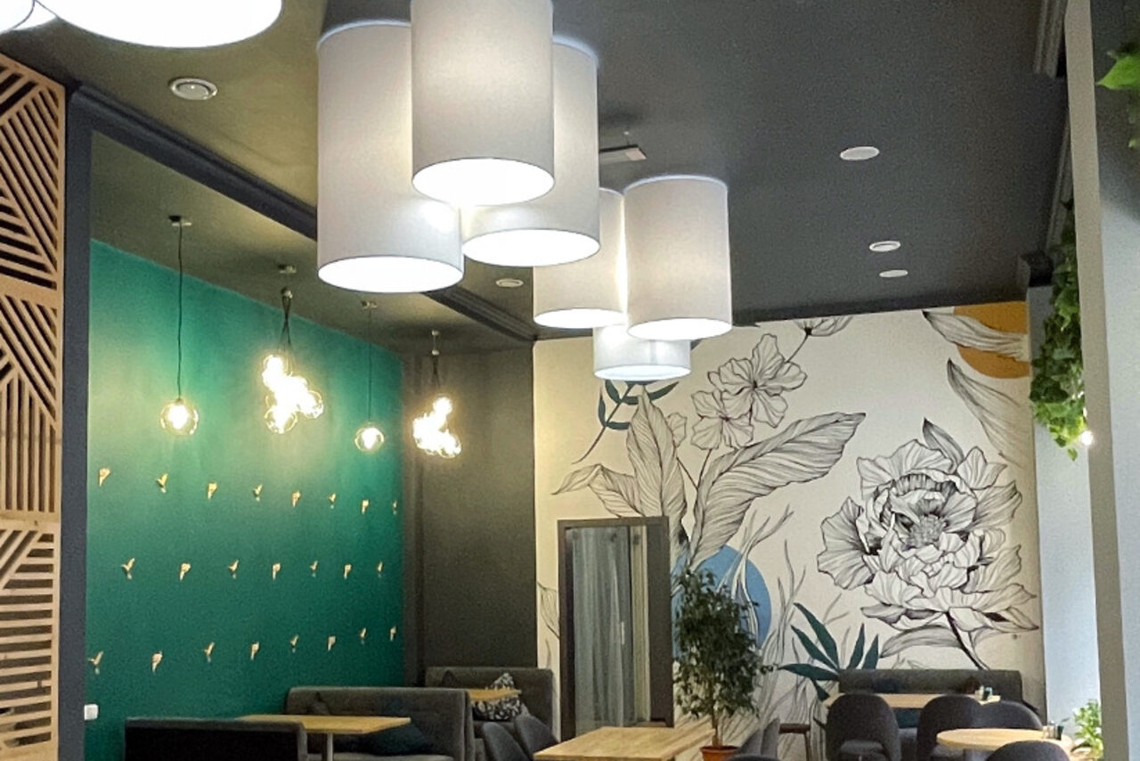 Арендовать Кафе под закрытие с панорамными окнами