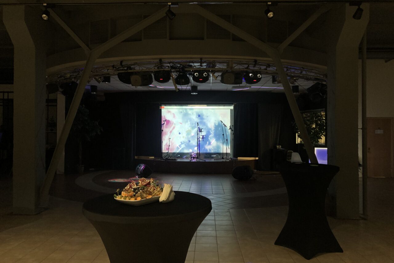 Арендовать Просторное лофт пространство