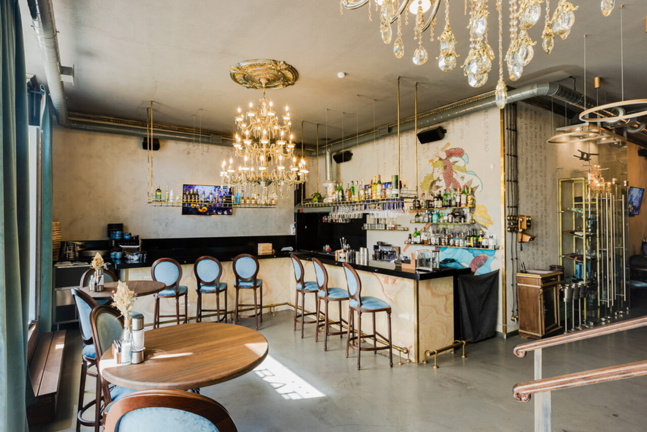 Арендовать RAW BAR. Просторный лофт