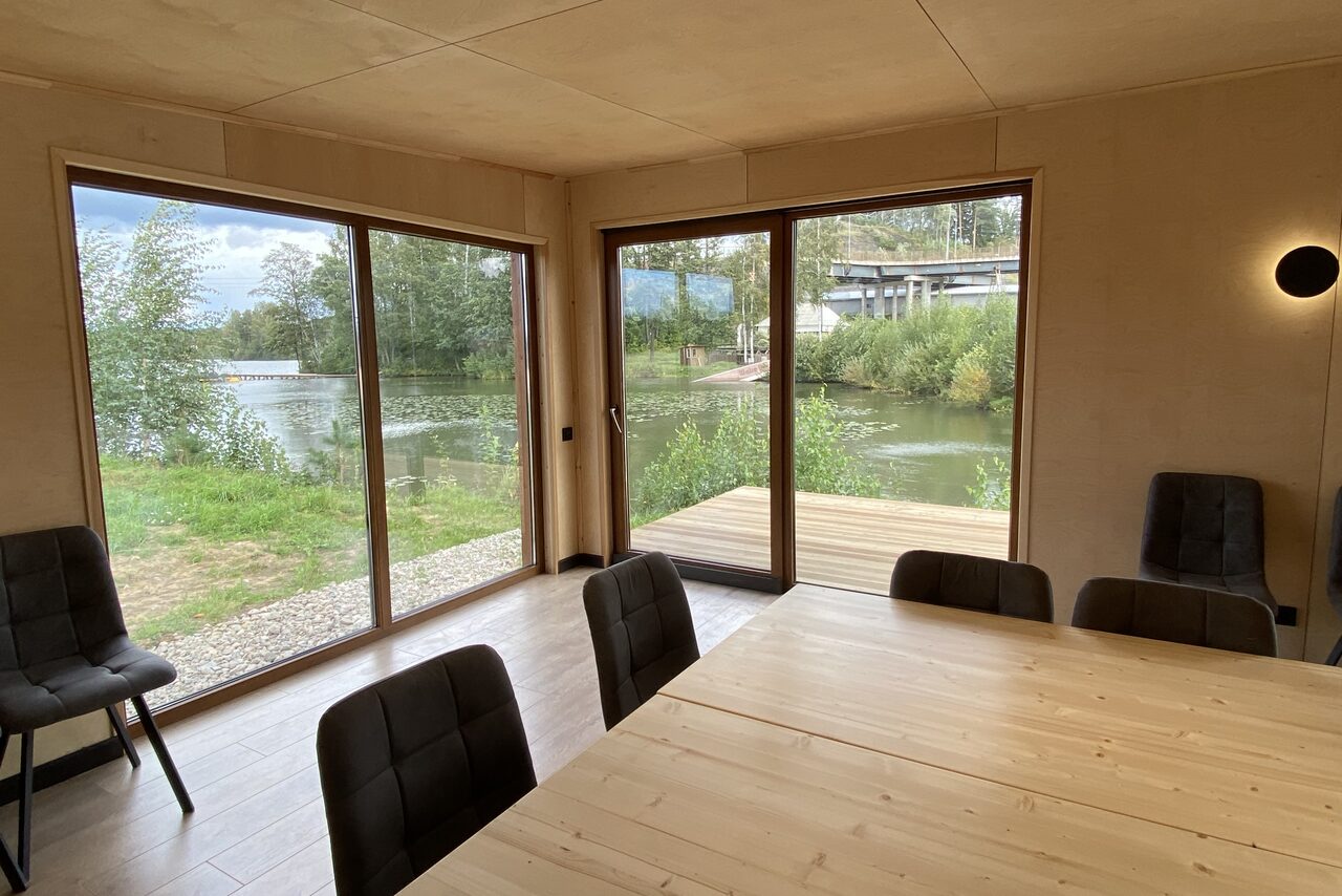 Арендовать Курголовский Берег Беседка на берегу озера