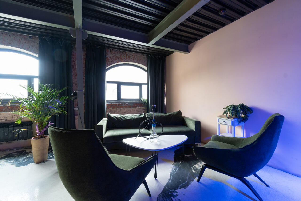 Арендовать Стилизованный двухэтажный лофт