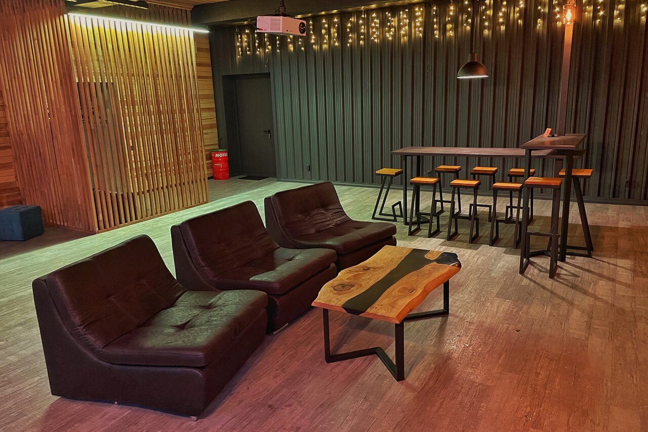 Арендовать Уютный лофт для праздников 