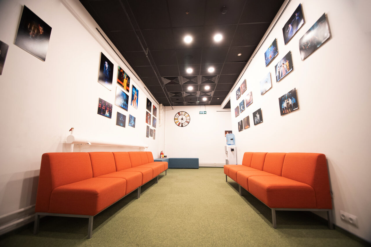 Арендовать Арт-пространство с театральной рассадкой